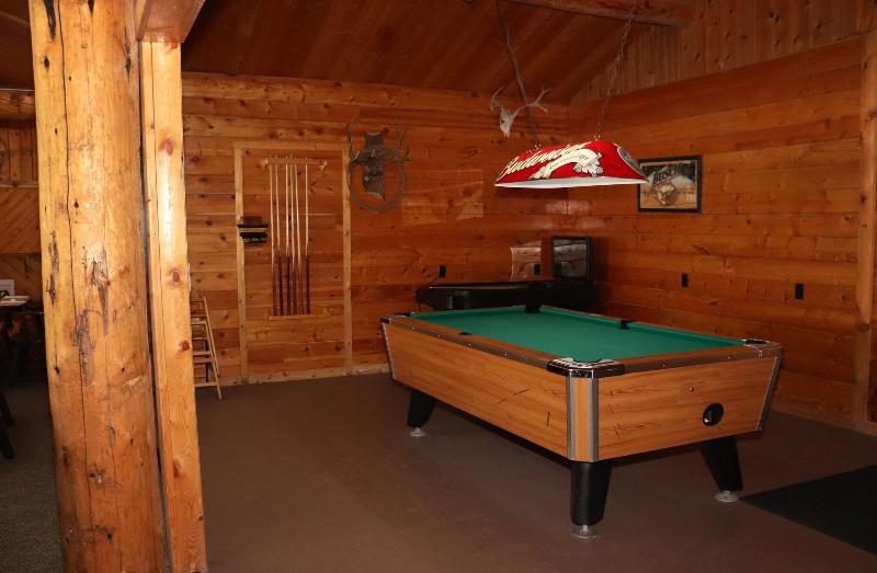 Yellowstone Valley Inn image