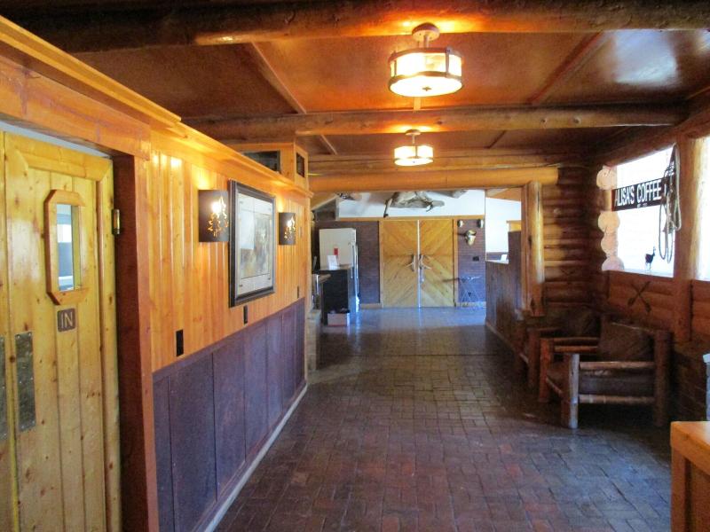 Yellowstone Valley Inn image 10