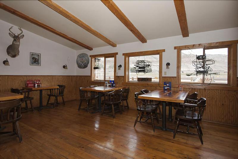 Yellowstone Valley Inn image