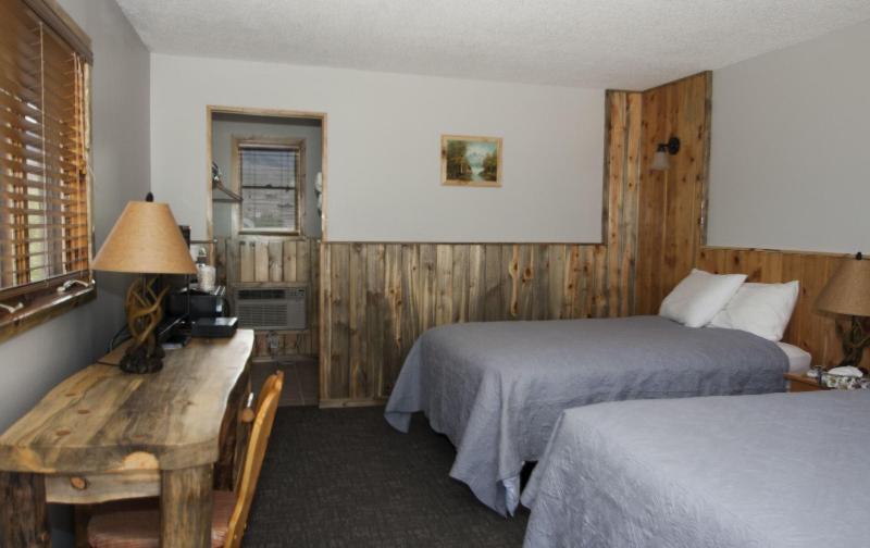 Yellowstone Valley Inn image