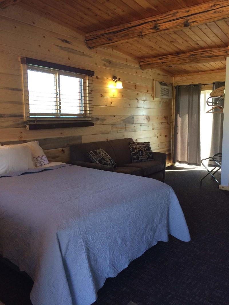 Yellowstone Valley Inn image
