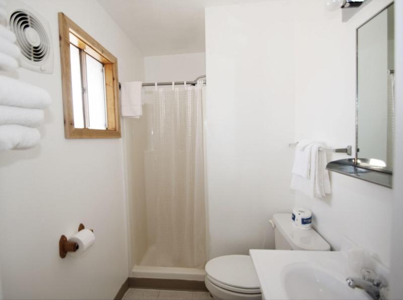 Yellowstone Valley Inn image