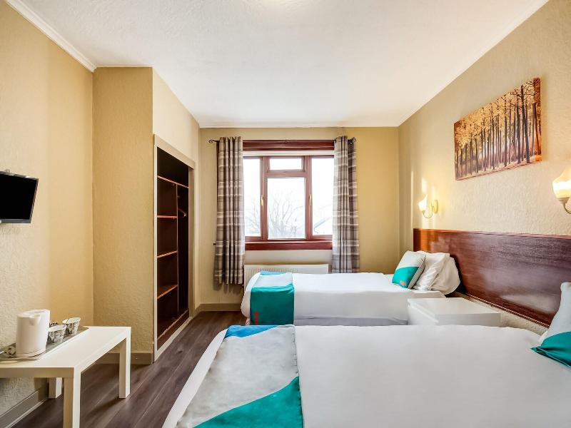Lomond Park Hotel    image