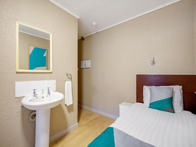 Lomond Park Hotel    image