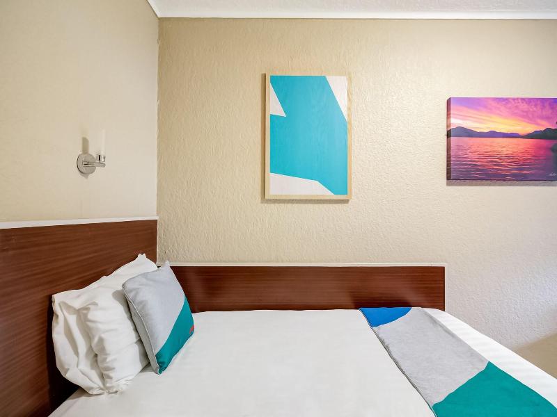 Lomond Park Hotel    image