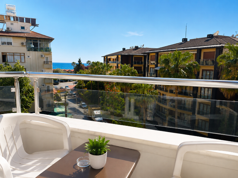 Yaman Life Hotel image