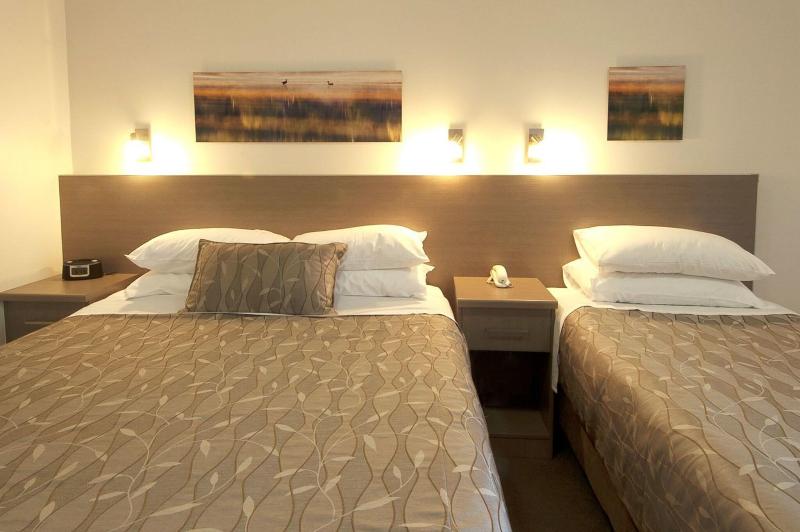 Loxton Community Hotel Motel image
