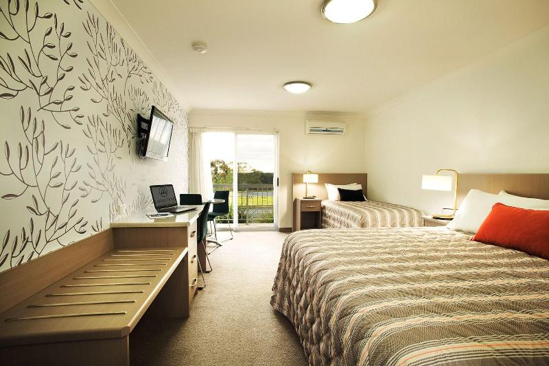 Loxton Community Hotel Motel image