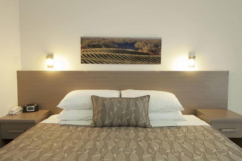 Loxton Community Hotel Motel image