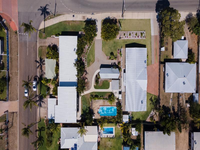 Palm View Holiday Apartments — general view