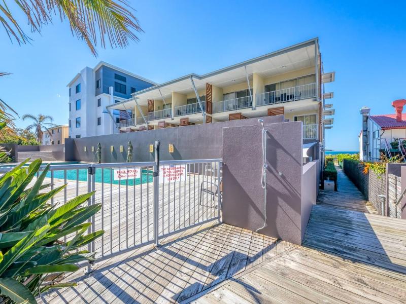 On The Beach Resort Bribie Island image