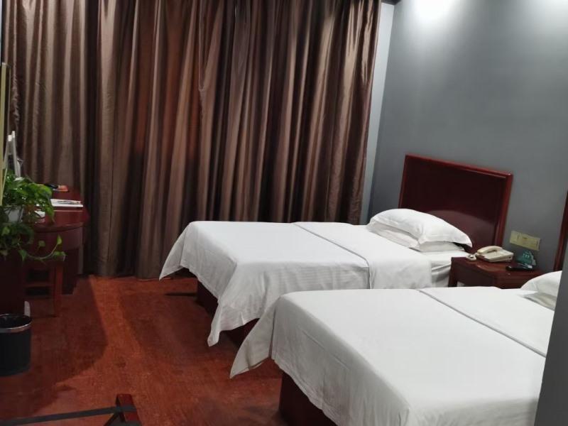 Greentree INN Hebi Hengshan Road Business Hotel image