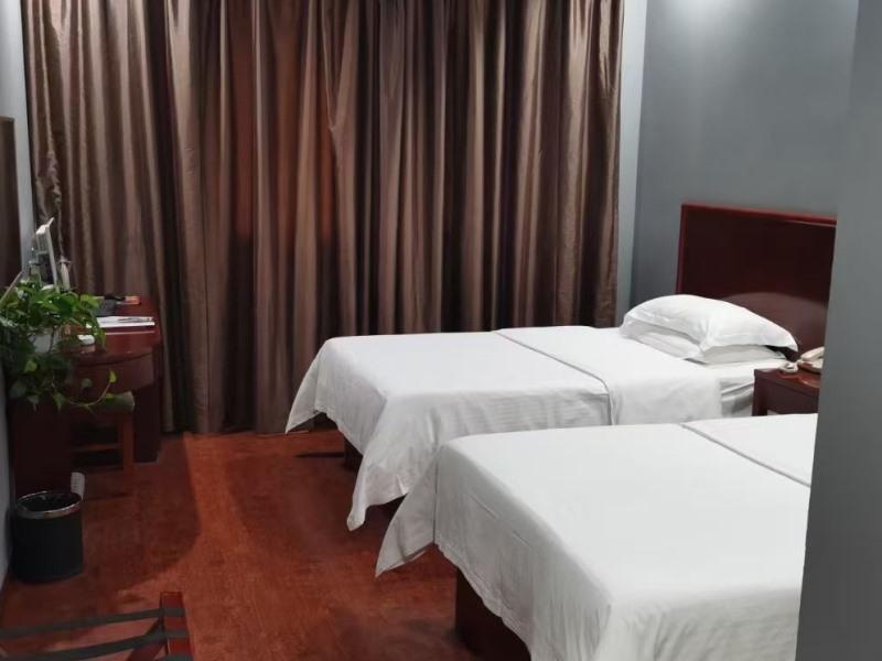 Greentree INN Hebi Hengshan Road Business Hotel image