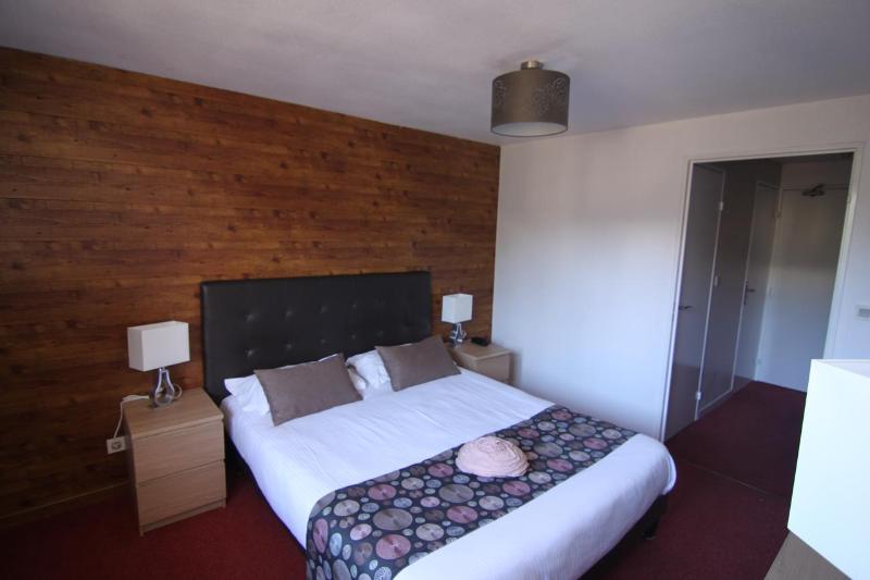 Logis Hôtel Le Lac image