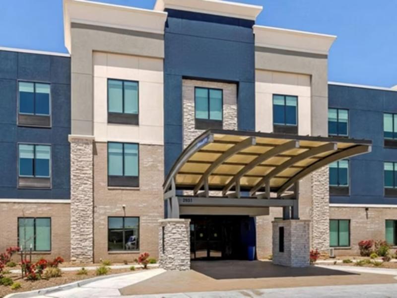 Holiday Inn Exprs & Sui Choctaw-Oklahoma City East