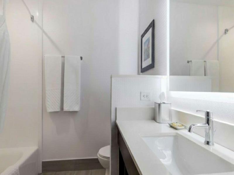 Holiday Inn Exprs & Sui Choctaw-Oklahoma City East image