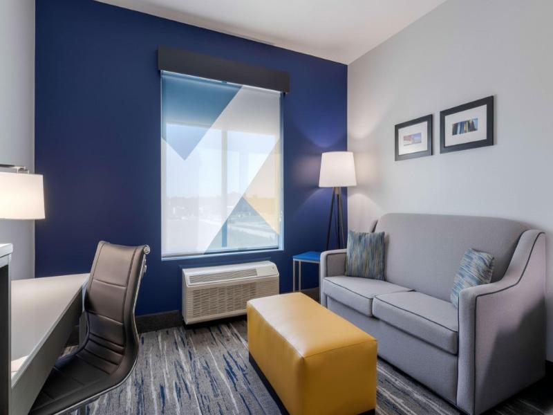 Holiday Inn Exprs & Sui Choctaw-Oklahoma City East image