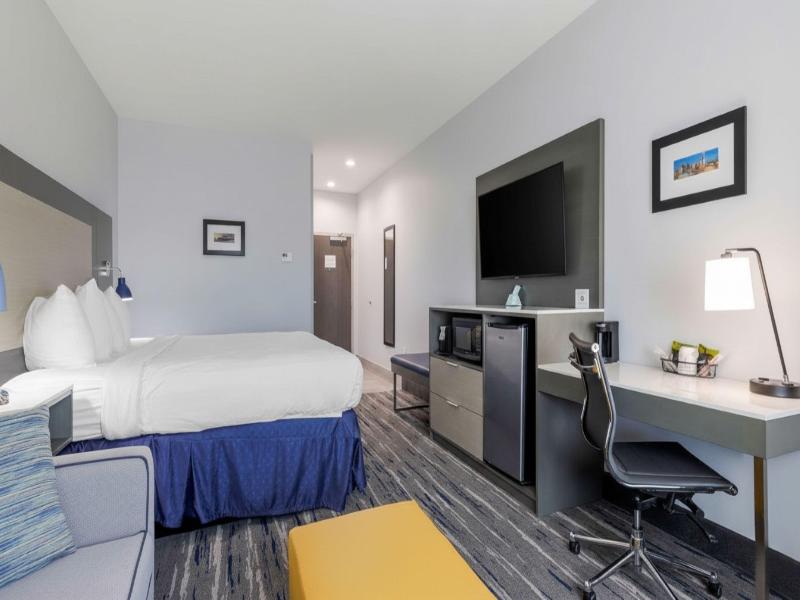 Holiday Inn Exprs & Sui Choctaw-Oklahoma City East image