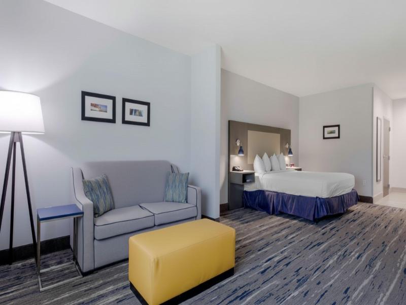 Holiday Inn Exprs & Sui Choctaw-Oklahoma City East image