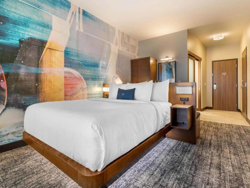 Holiday Inn Express Bettendorf Davenport NE by IHG image