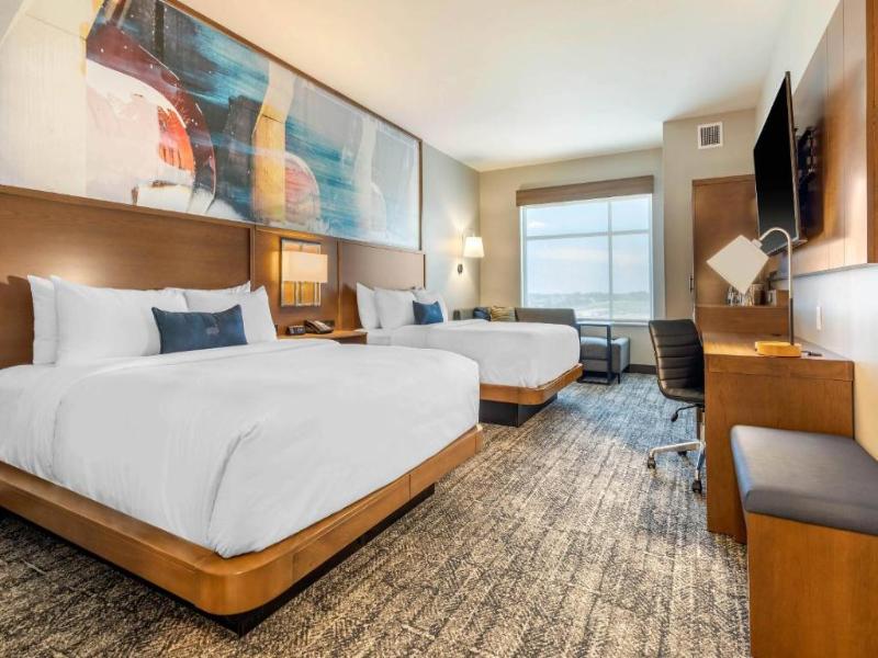 Holiday Inn Express Bettendorf Davenport NE by IHG image