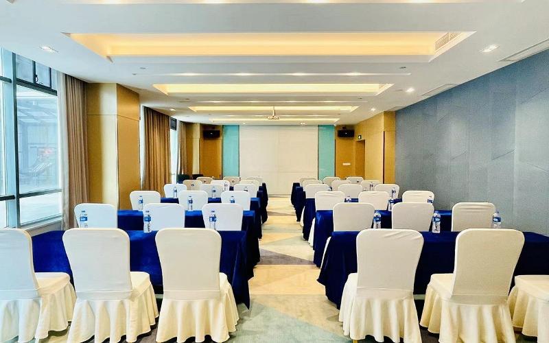 Holiday Inn Express Changzhou Xinbei image