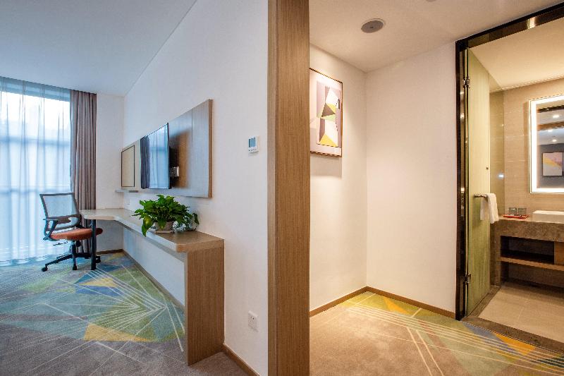 Holiday Inn Express Changzhou Xinbei image