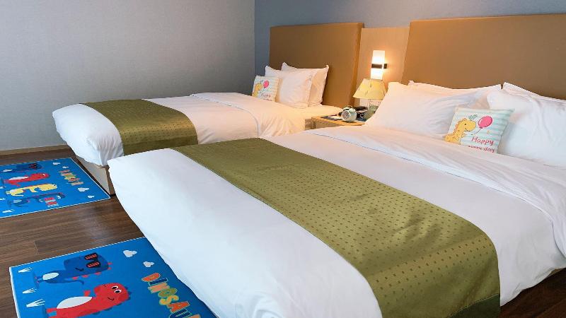 Holiday Inn Express Changzhou Xinbei image