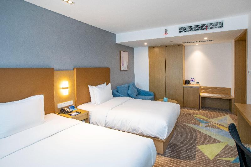 Holiday Inn Express Changzhou Xinbei image