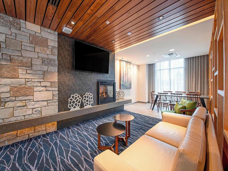 Fairfield Inn Suites By Marriott Duluth Waterfront
