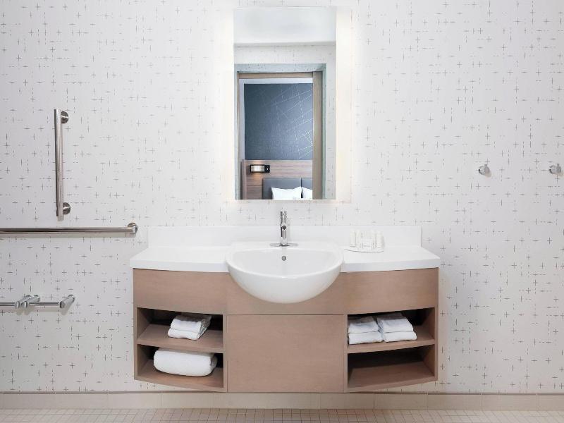 Springhill Suites By Marriott Indianapolis Westfie image