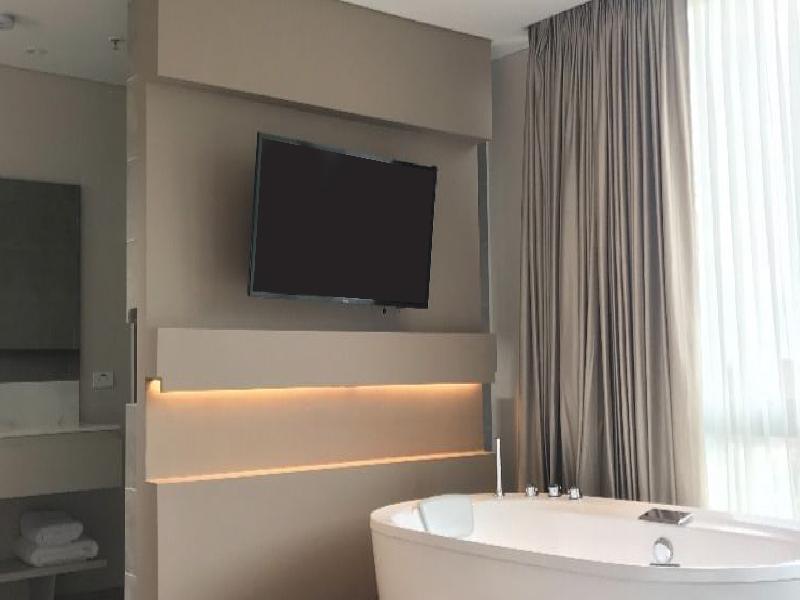 York Medellin, Curio Collection by Hilton image