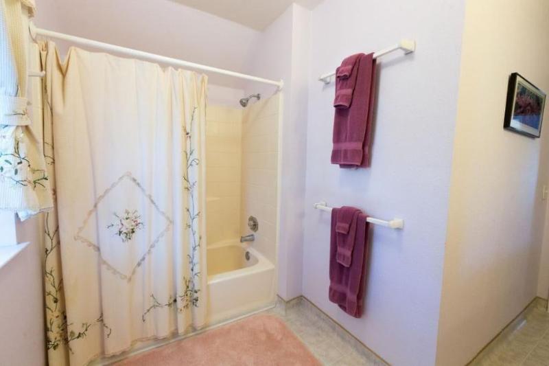Apple Blossom Inn image