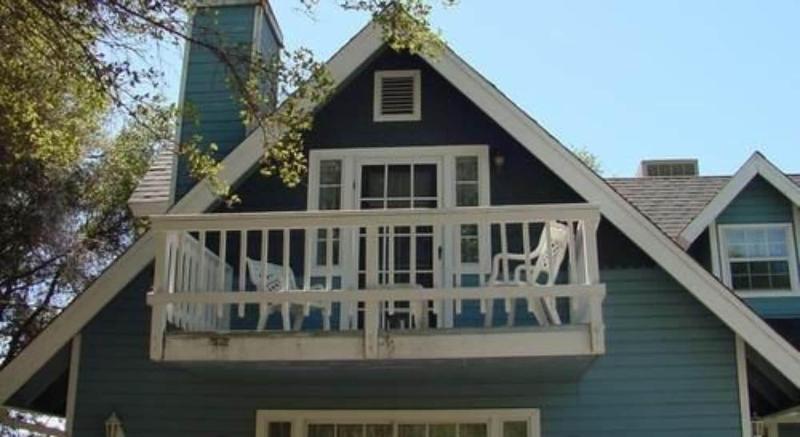 Apple Blossom Inn image