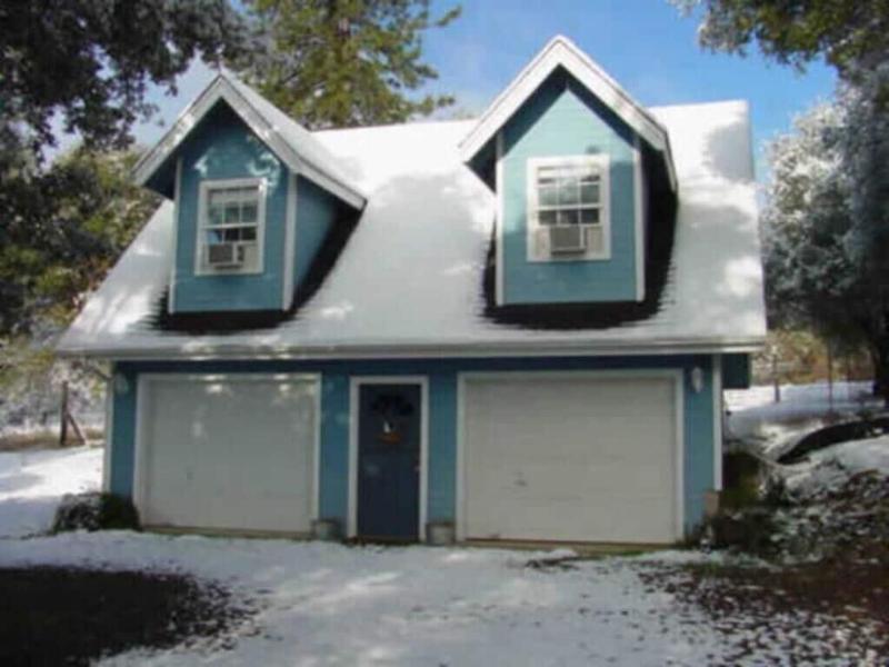 Apple Blossom Inn image