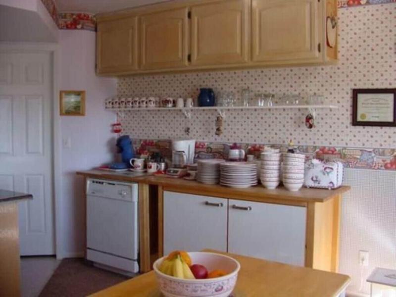 Apple Blossom Inn image