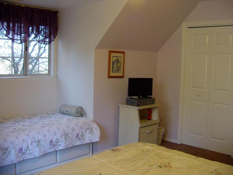 Apple Blossom Inn image