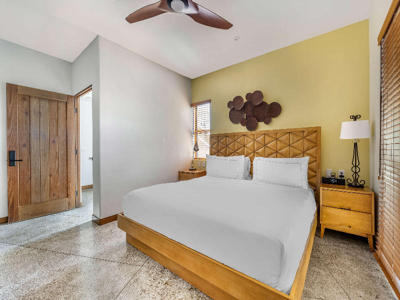 Hilton Grand Vacations Club Palm Desert image