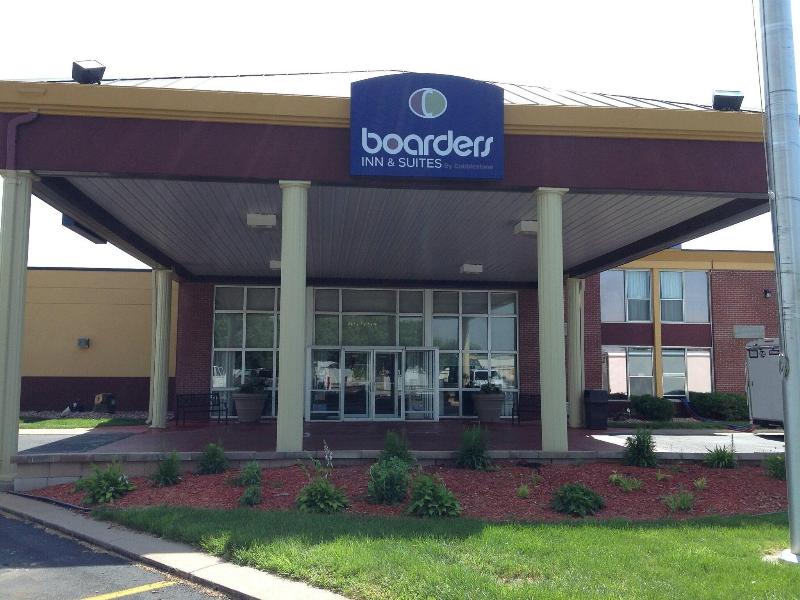 Boarders Inn Suites By Cobblestone Hotels Grand Is