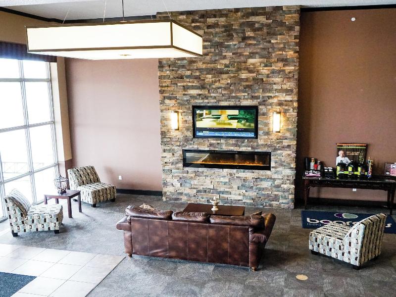 Boarders Inn Suites By Cobblestone Hotels Grand Is