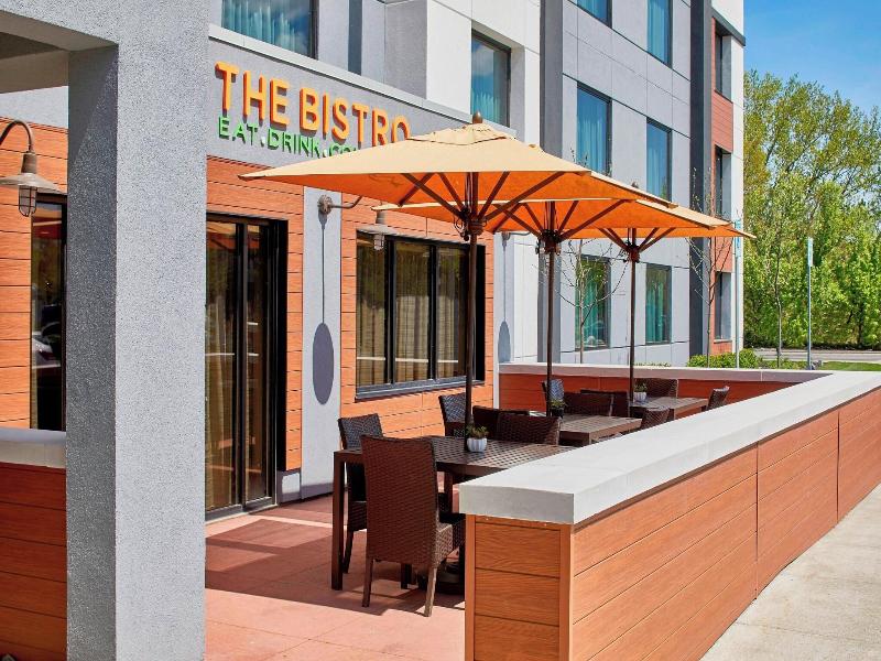 Courtyard By Marriott Albany Thruway image