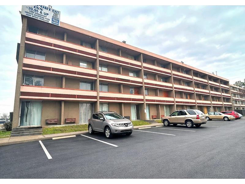 Airport Inn Memphis-Graceland by Hotel O 2
