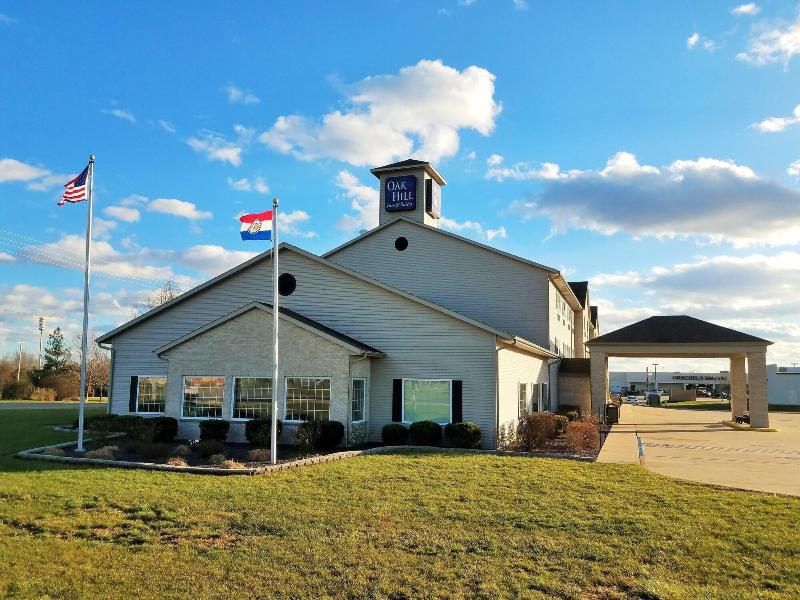 Oak Hill Inn Suites image