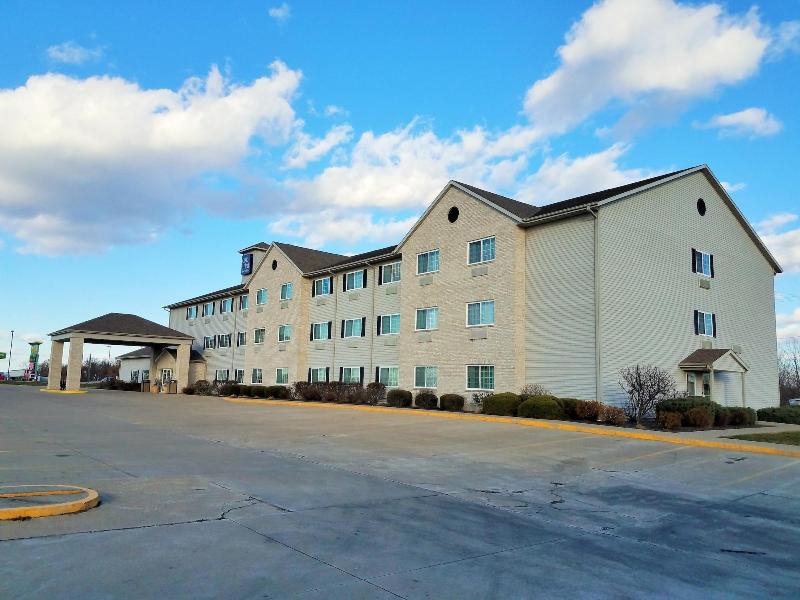 Oak Hill Inn Suites image