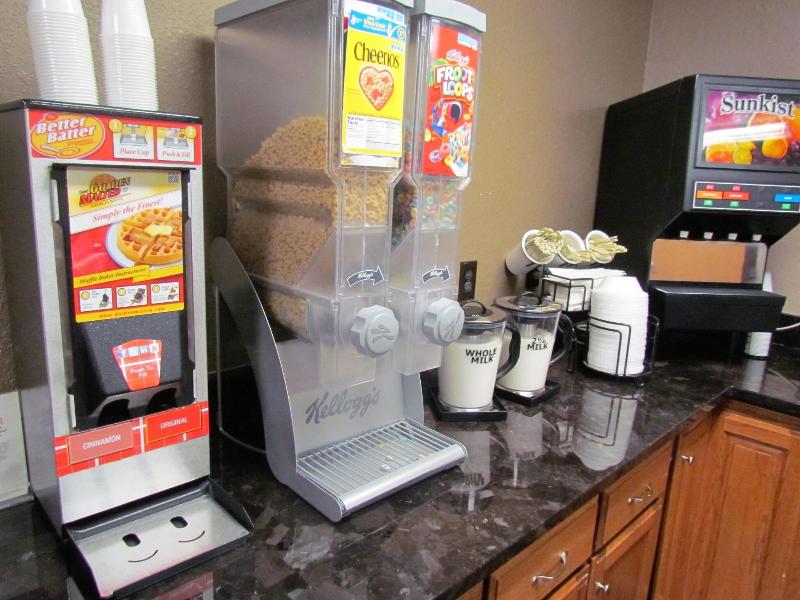 Oak Hill Inn Suites image