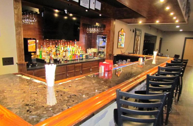 Oak Hill Inn Suites image