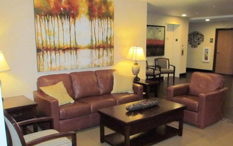 Oak Hill Inn Suites image