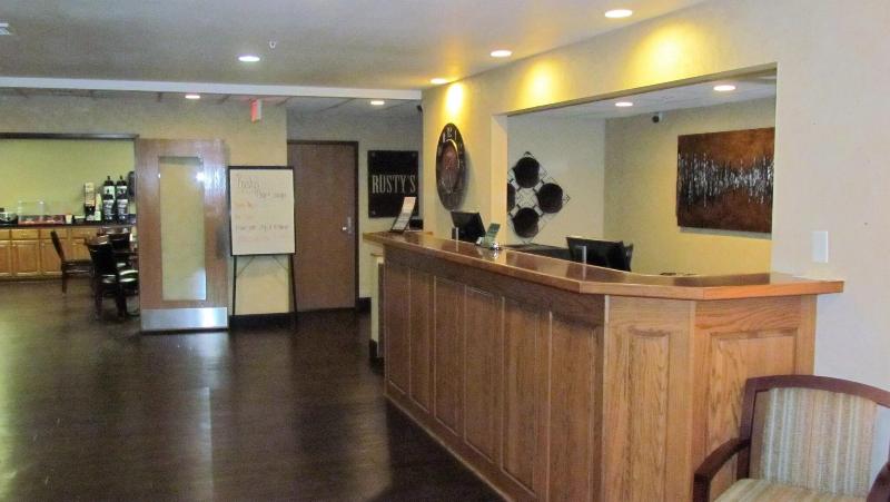 Oak Hill Inn Suites image