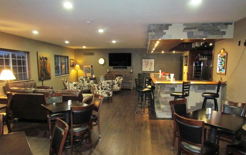 Oak Hill Inn Suites image