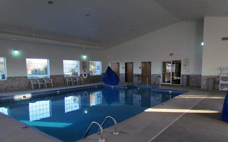 Oak Hill Inn Suites image